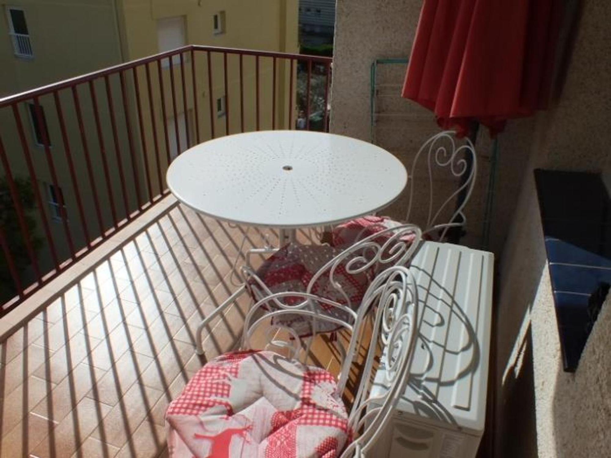 Luminoso Con Vista Al Mar, Balcon, Aparcamiento, Aire Acondicionado Y Cocina Equipada En - Es-204-10